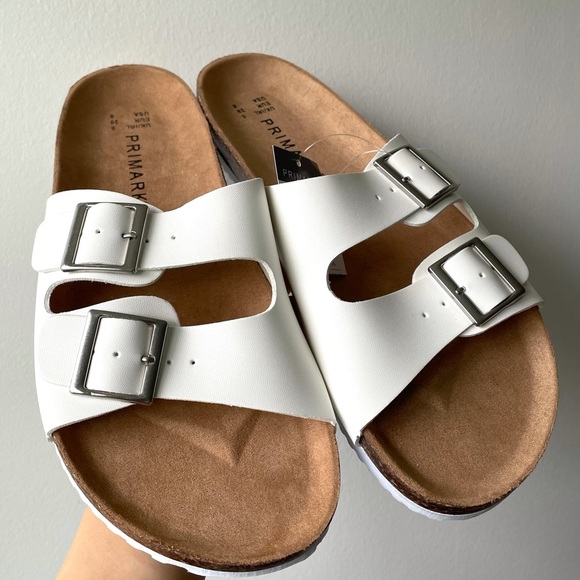 White summer sandals - Picture 2 of 3